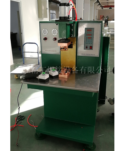 2000Q��ʽ�����c���C]